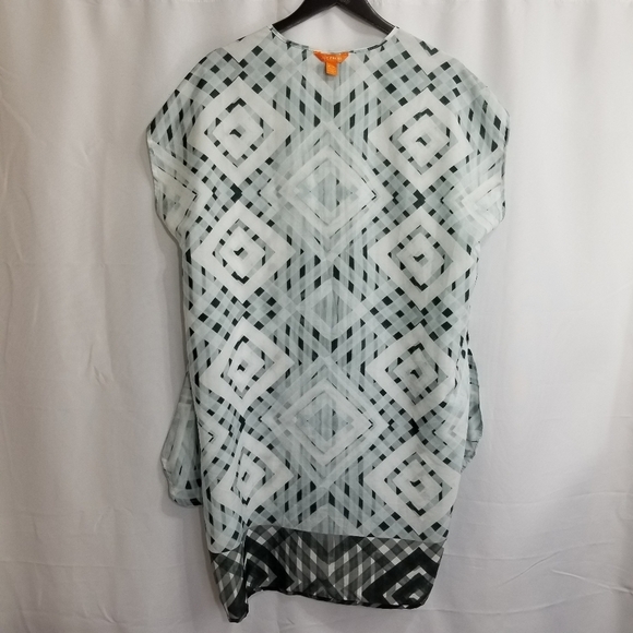 Joe Fresh  lightweight semi sheer cover up with pockets - Picture 7 of 9